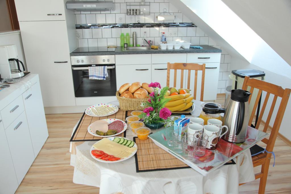 Pension Haus Kassel Fuldatal エクステリア 写真